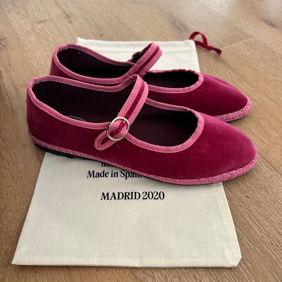 Flabelus Raspberry Velvet Flats - Picture 5 of 8